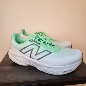 Mens New Balance 1080 v14 Fresh Foam Running Shoes Size 12 WIDE
